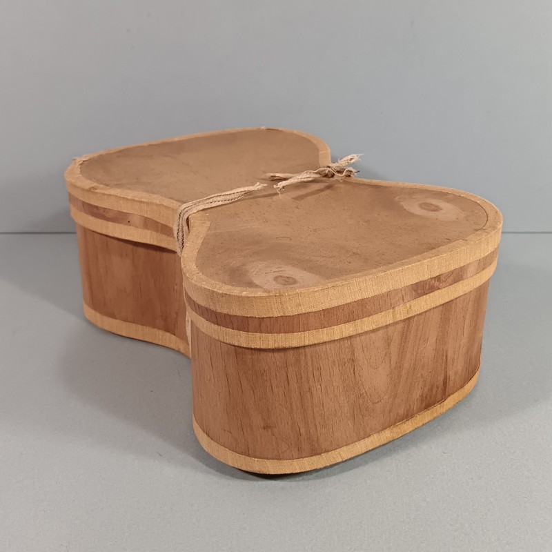 PAIRE D'EPAULETTES DE LIEUTENANT OU CAPITAINE D'OFFICIER D'INFANTERIE MODELE TROISIEME REPUBLIQUE 1914 TENUE 1931 EN BOITE